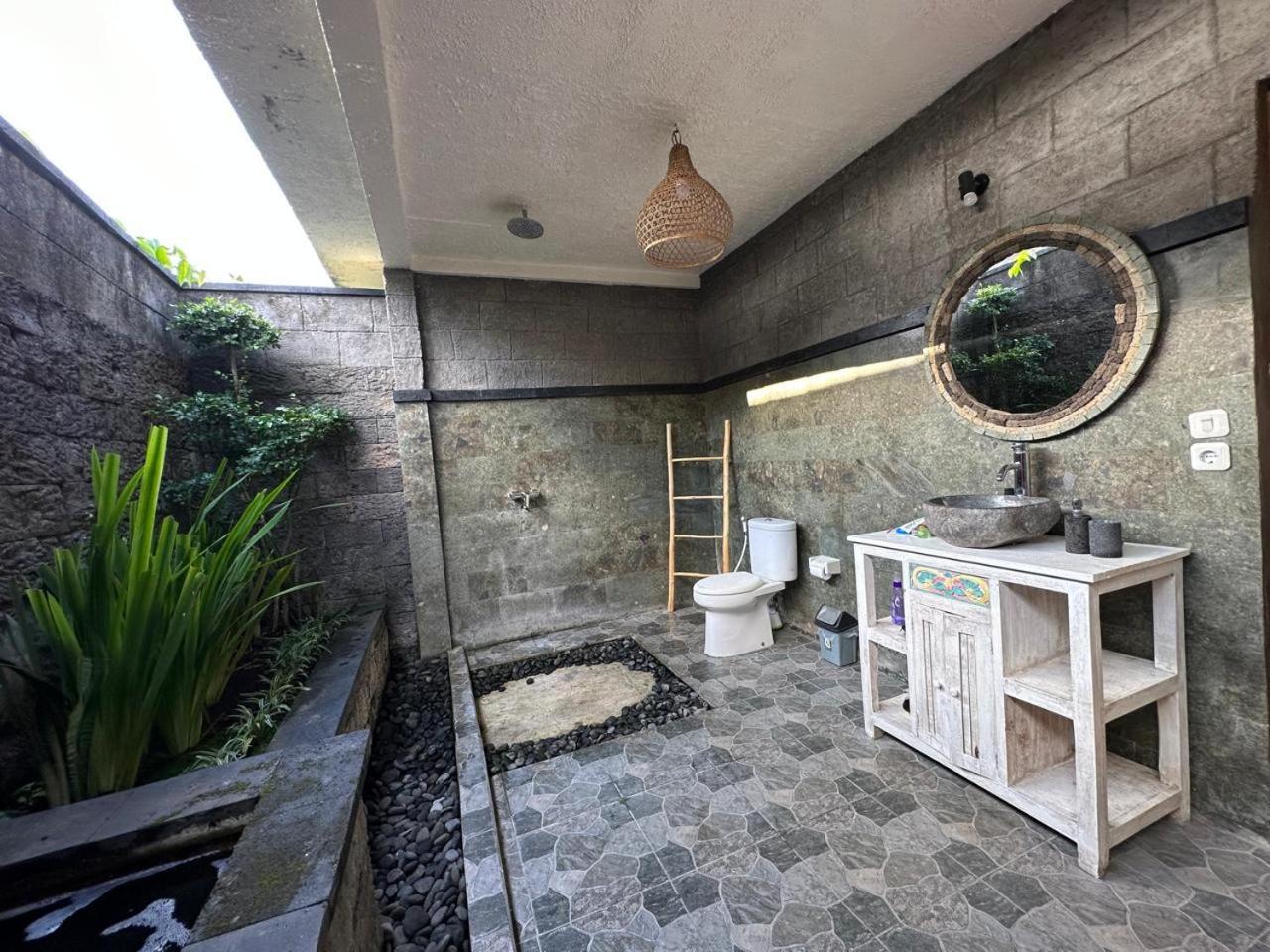 ウブド Mirah Houseヴィラ エクステリア 写真